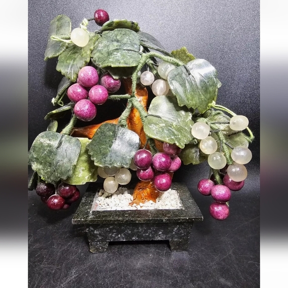 hand carved Other - Oriental‎ Jade Stone Bonsai Sculpture Tree With Grape Clusters And A Hard Stone